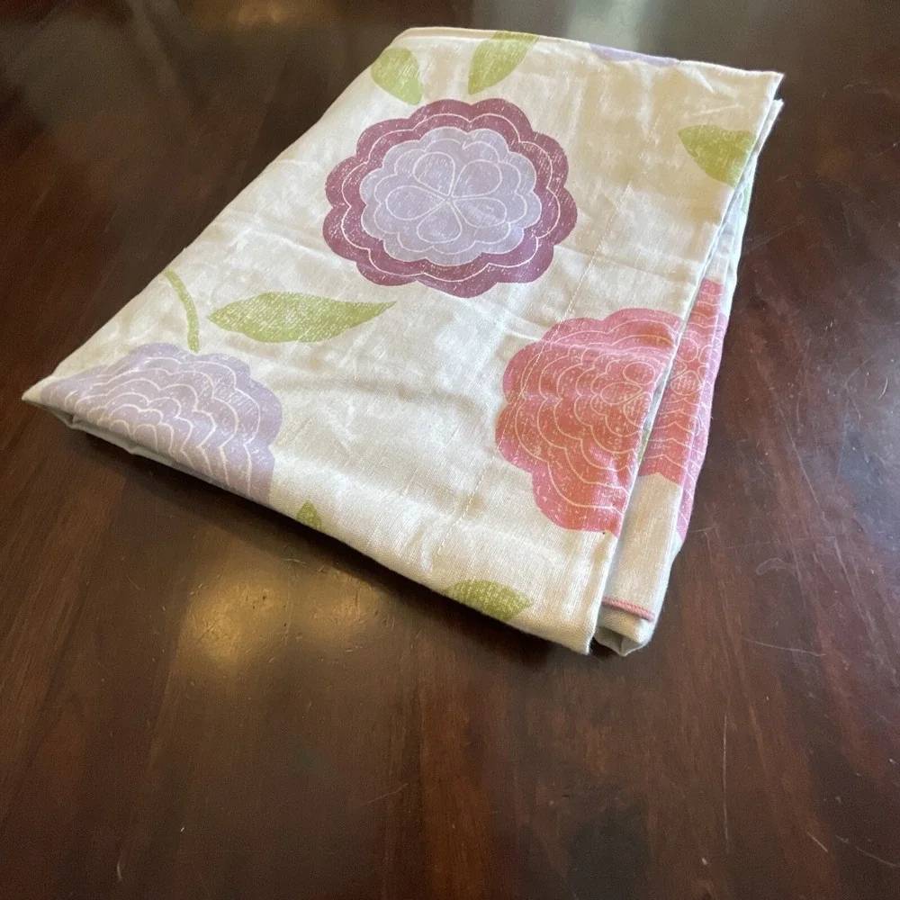 Osborne & Little Fabric Linen Blend‎ Floral Eranthe Over 1 Yard x 42